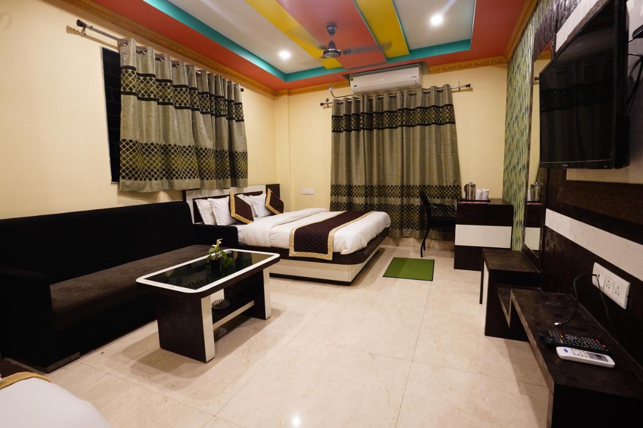 Tirupati Lodge Njp Shiliguri Exterior foto