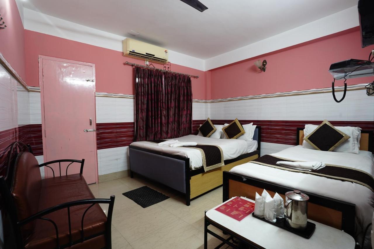 Tirupati Lodge Njp Shiliguri Exterior foto