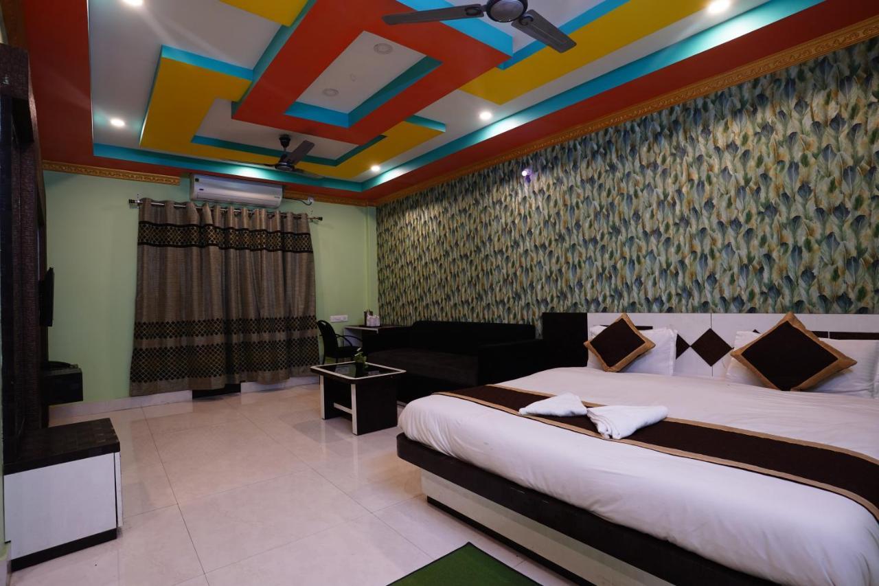 Tirupati Lodge Njp Shiliguri Exterior foto