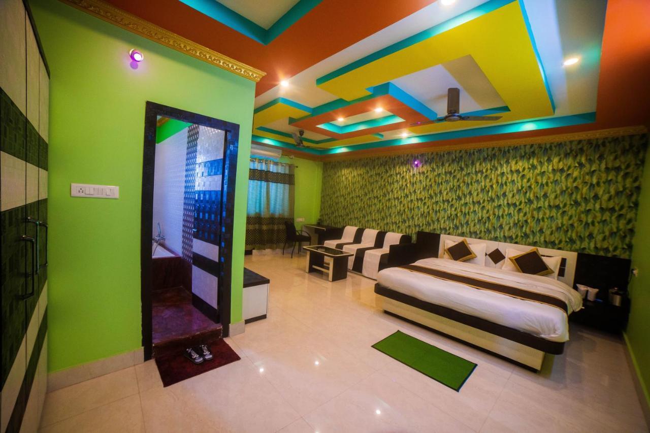 Tirupati Lodge Njp Shiliguri Exterior foto