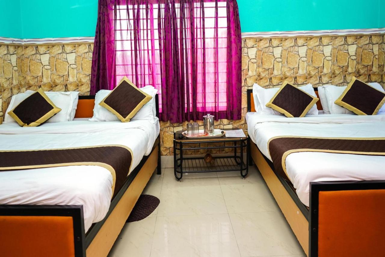 Tirupati Lodge Njp Shiliguri Exterior foto